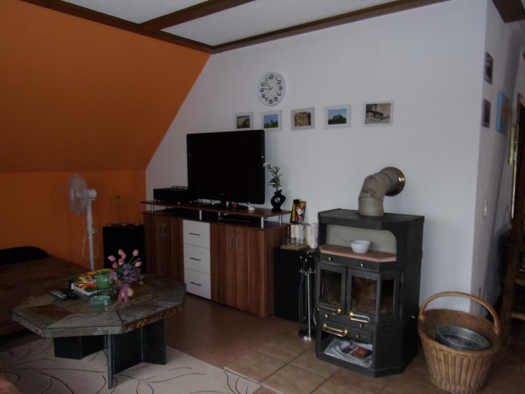 Ferienwohnung Hartmann Frankenau 外观 照片